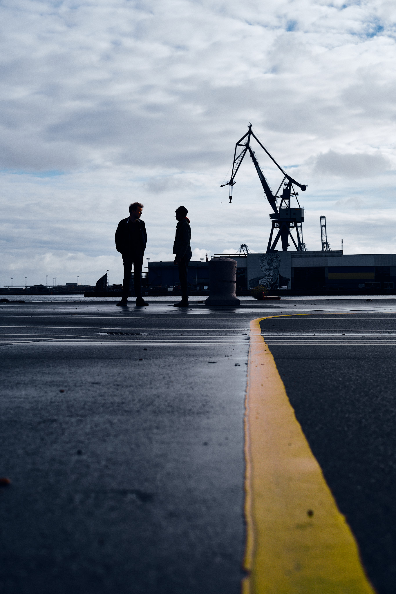 Walk the Yellow Line – Aarhus havn Walk the Yellow Line - Aarhus havn